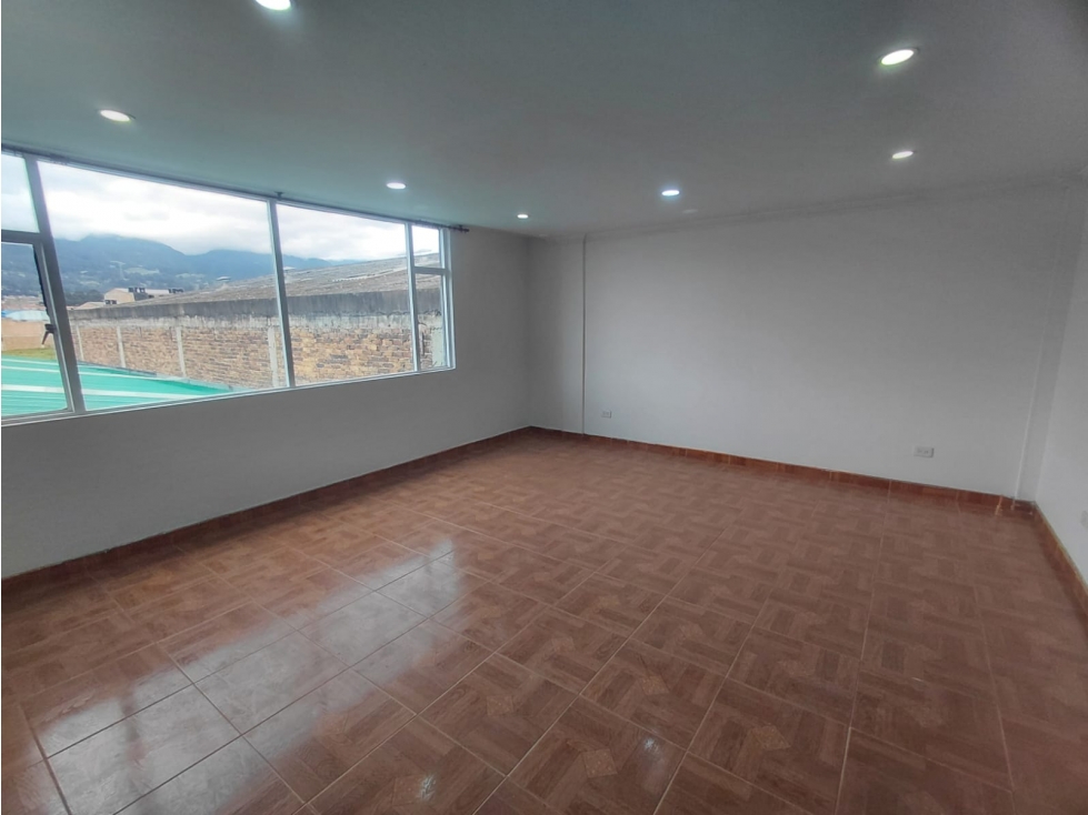 SE VENDE O SE ARRIENDA BODEGA SOBRE AUTOPISTA EN EL SECTOR DE LA PAZ - 6