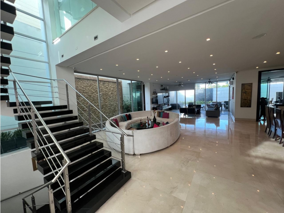 SE VENDE CASA DE LUJO EN ALTOS DE RIOMAR — foto 6