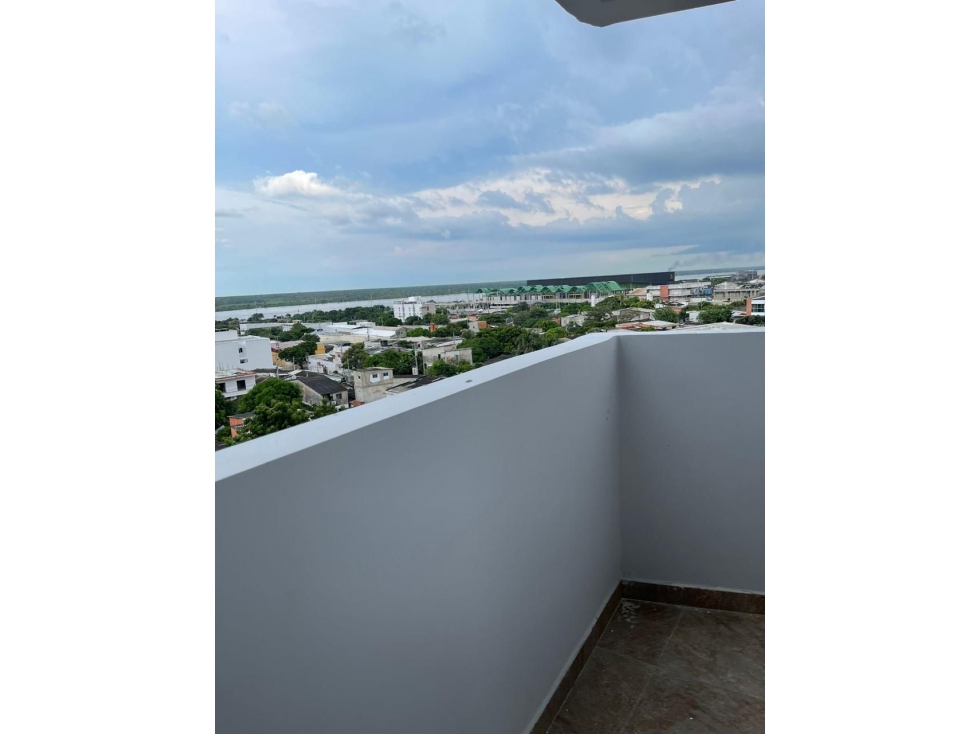 SE VENDE AMPLIO APARTAMENTO EN SAN AMRINO CERCA VILLA CAROLINA — foto 4