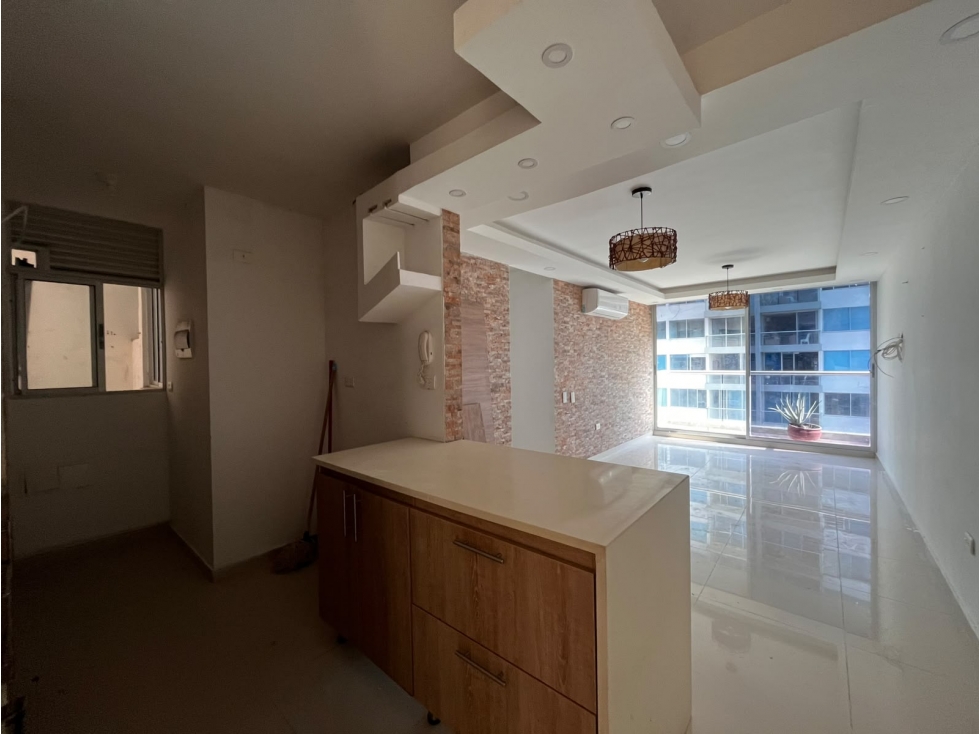 SE VENDE APARTAMENTO EN MIRAMAR