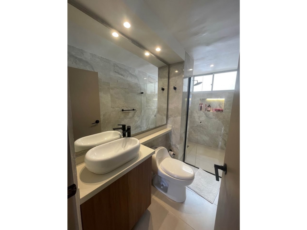 VENTA DE APARTAMENTO AMPLIO EL RIOMAR — foto 5