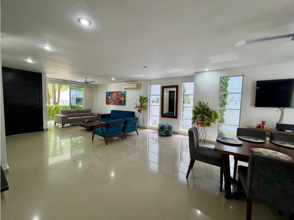 SE VENDE AMPLIA CASA EN VILLA CAMPESTRE TRADICIONAL
