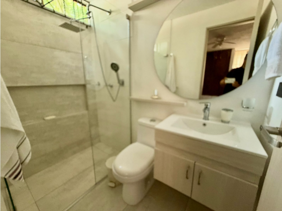 SE VENDE APARTAMENTO EN MIRAMAR PRIMER PISO AMOBLADO O SIN AMOBLAR — foto 6