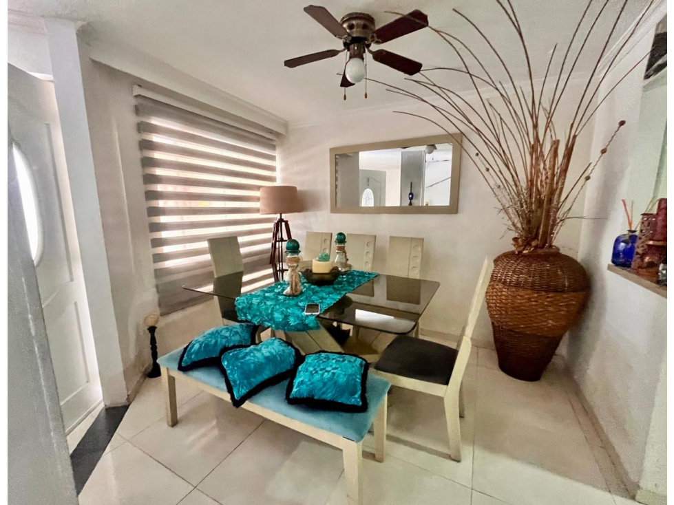 SE VENDE COMODA CASA REMODELADA EN VILLA CAMPESTRE