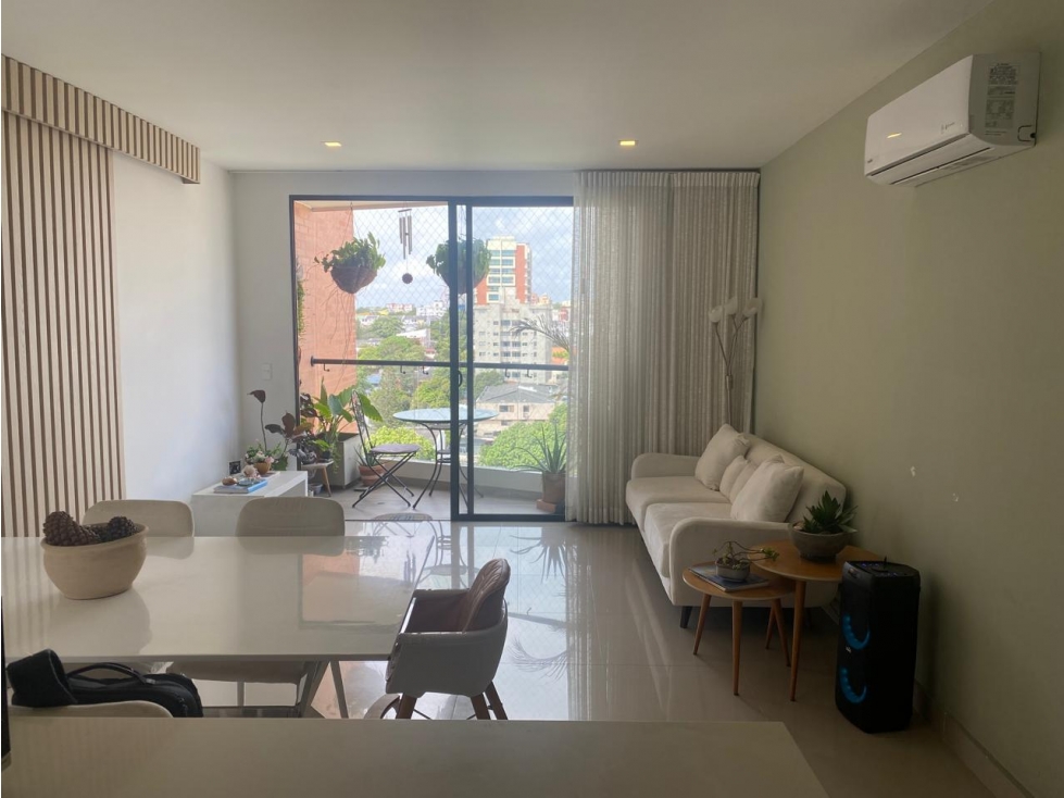 SE VENDE APARTAMENTO CASI NUEVO EN LA CAMPIÑA — foto 2