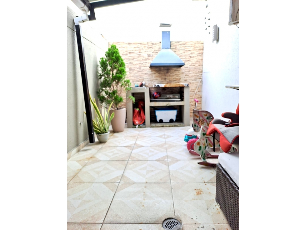 SE VENDE CASA EN CONJUNTO EN BARRIO DELICIAS — foto 4