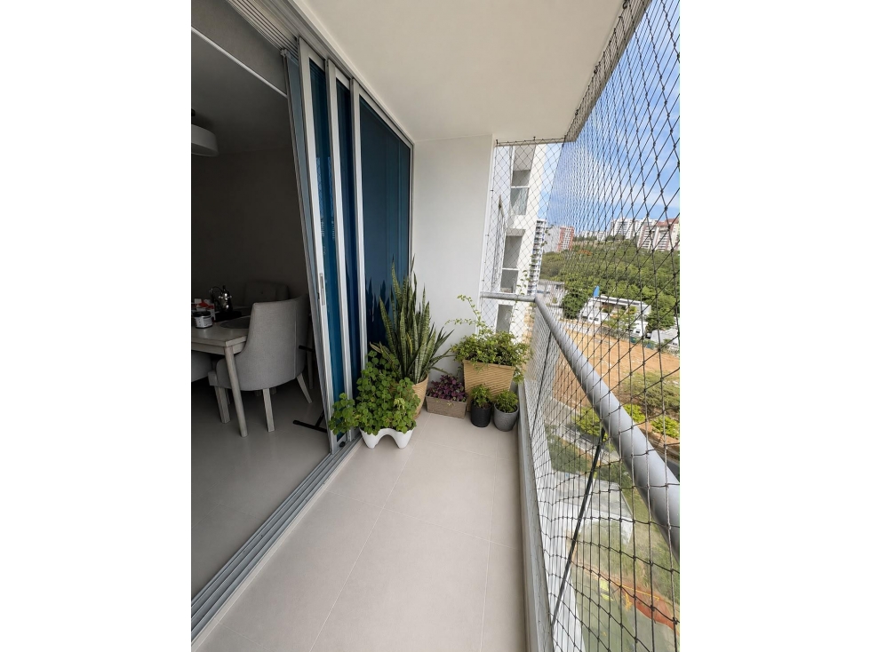 SE VENDE APARTAMENTO AMPLIO EN MIRAMAR — foto 2