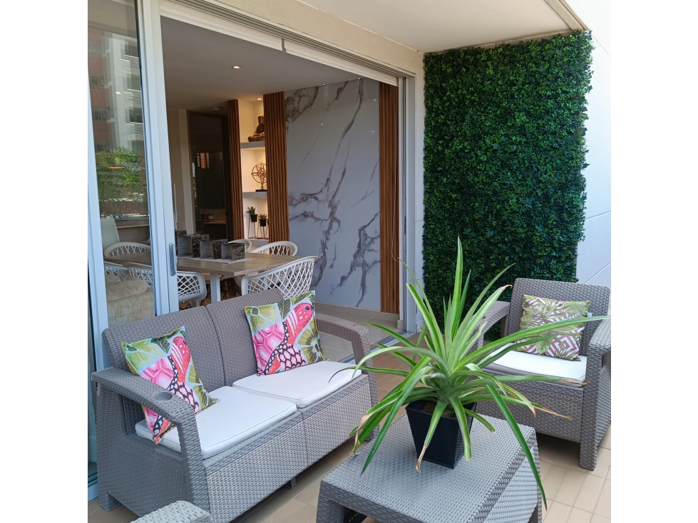 SE VENDE AMPLIO APARTAMENTO EL PORTAL DE GENOVES