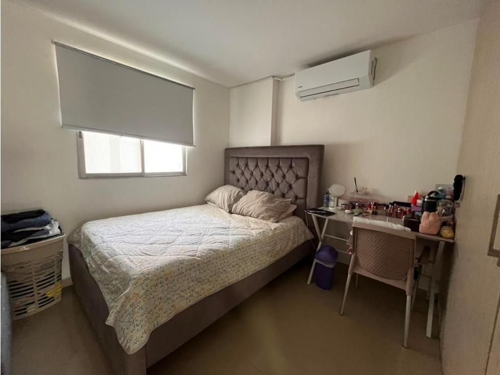SE VENDE APARTAMENTO AMPLIO EN LAS DELICIAS — foto 5