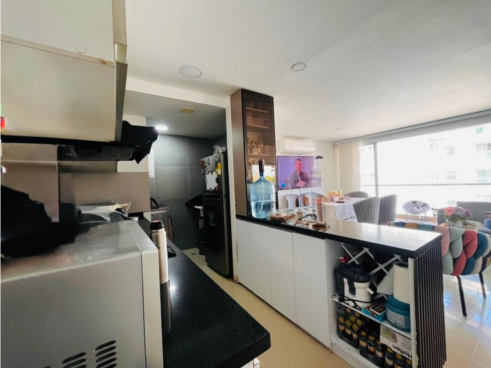 SE VENDE APARTAMENTO AMPLIO EN LAS DELICIAS — foto 3