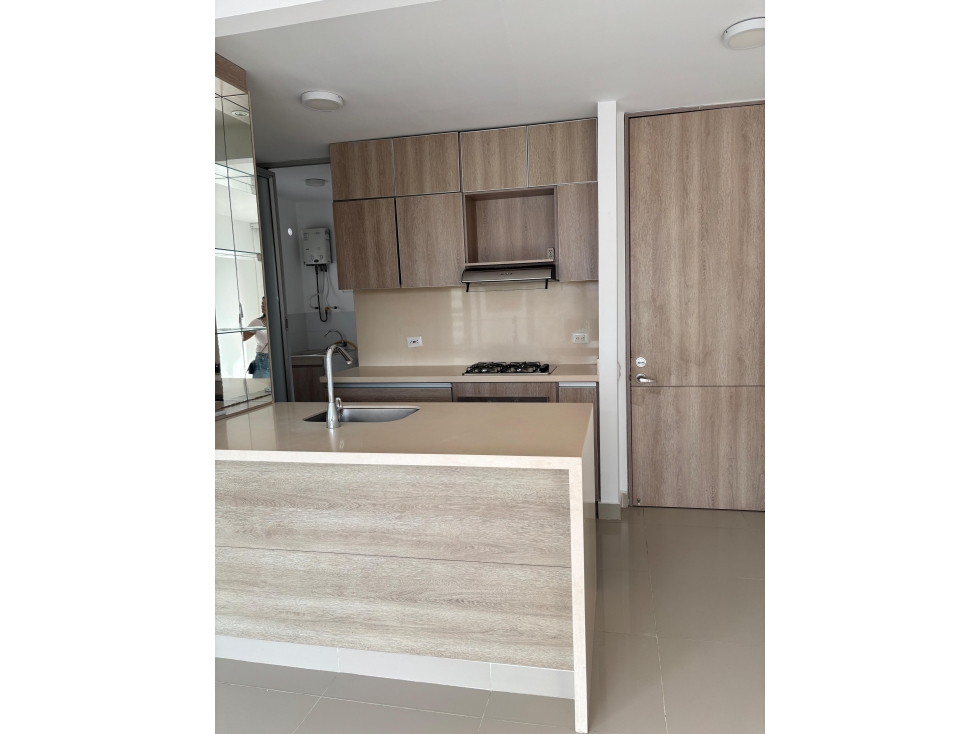 SE VENDE APARTAMENTO AMPLIO EN RIOALTO — foto 2