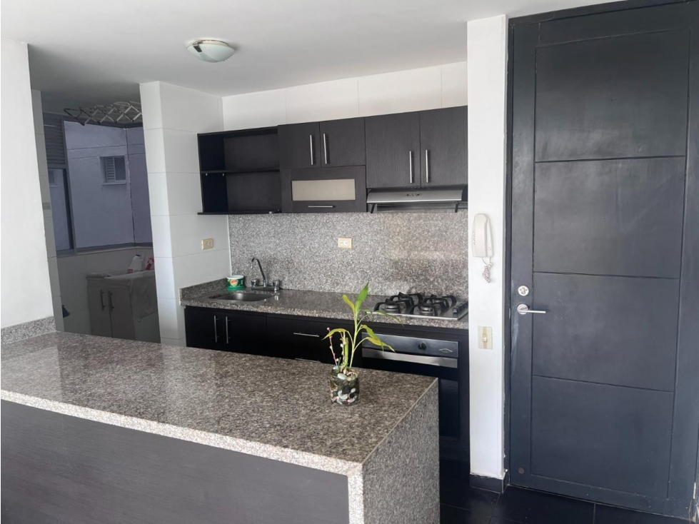 SE VENDE AMPLIO APARTAMENTO DE SOMBRA EN VILLA CAROLINA — foto 2