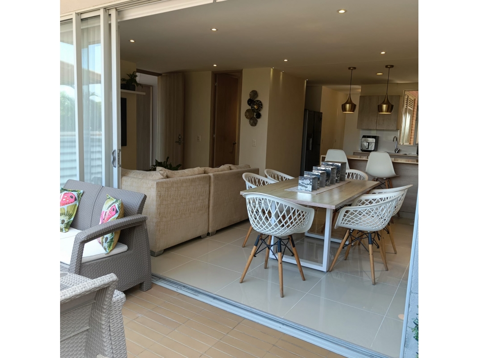 SE VENDE AMPLIO APARTAMENTO EL PORTAL DE GENOVES — foto 5