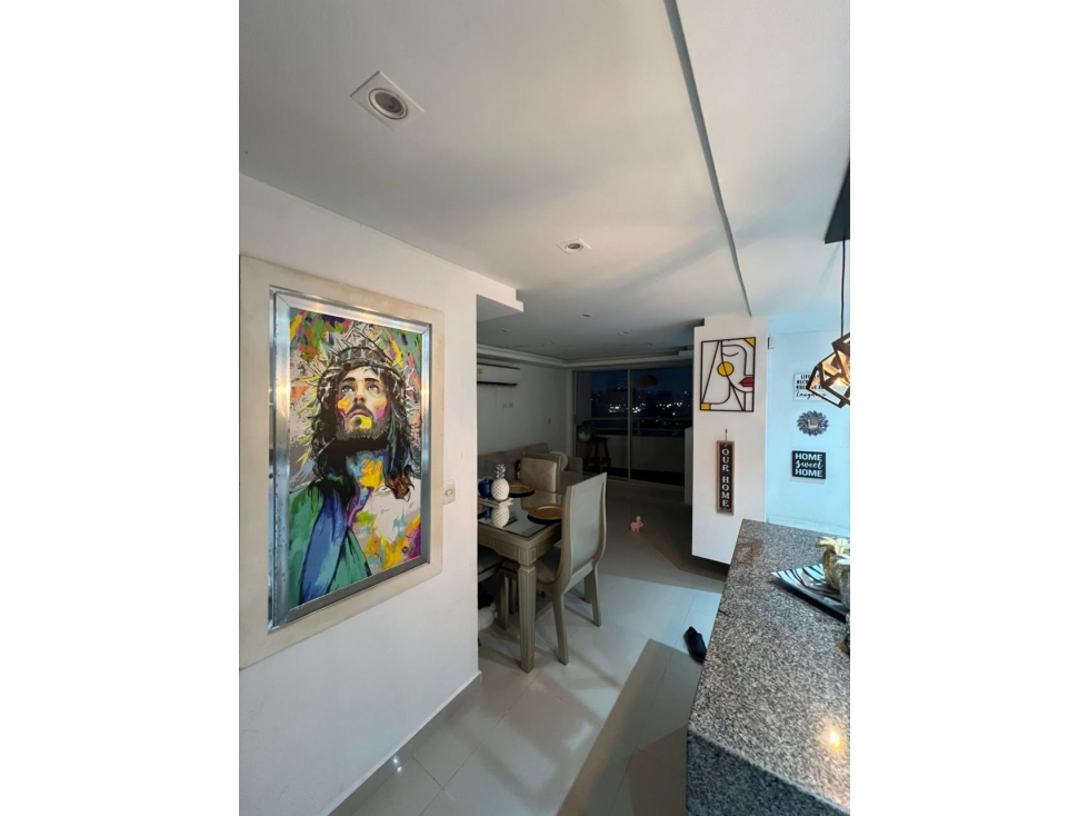 SE VENDE AMPLIO PENTHOUSE EN EL PARAISO — foto 3