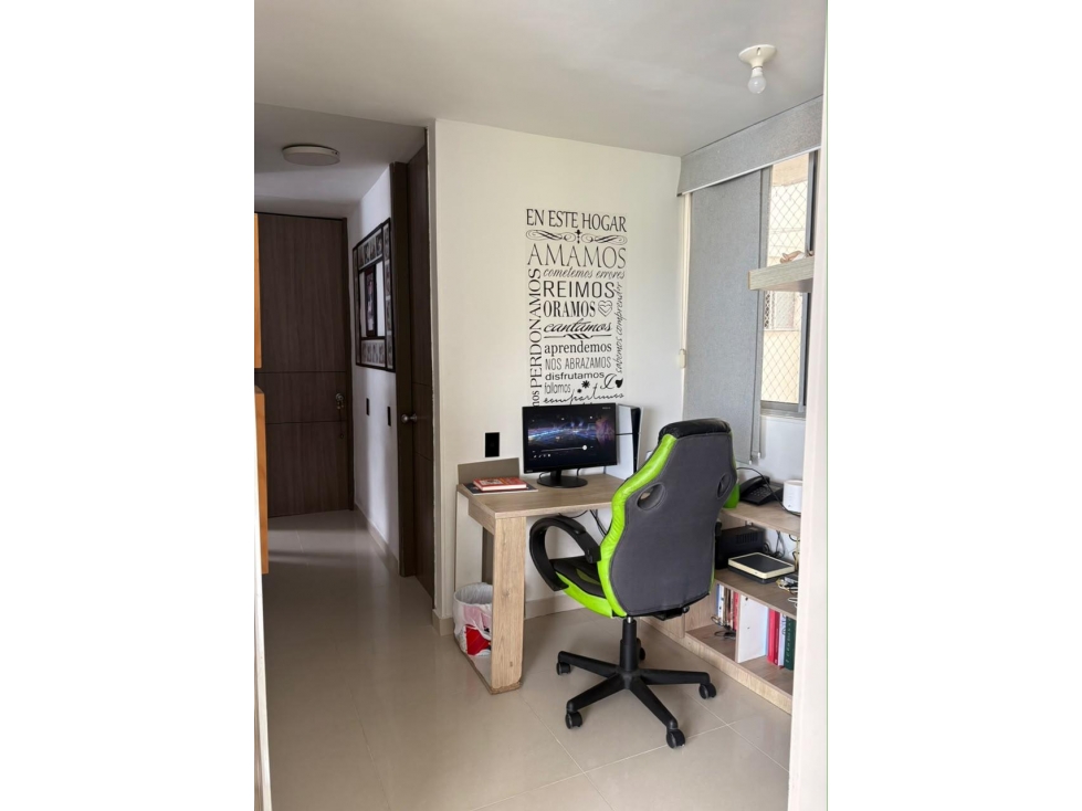 SE VENDE APARTAMENTO AMPLIO EN MIRAMAR — foto 4
