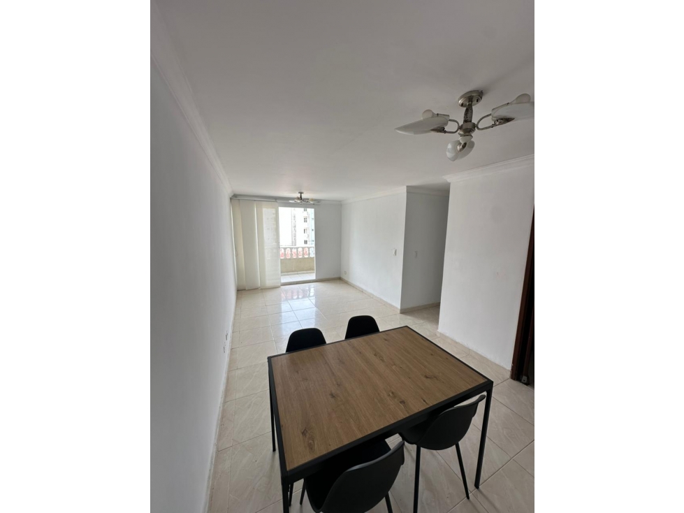 SE VENDE APARTAMENTO EN MIRAMAR LADO SOMBRA — foto 2