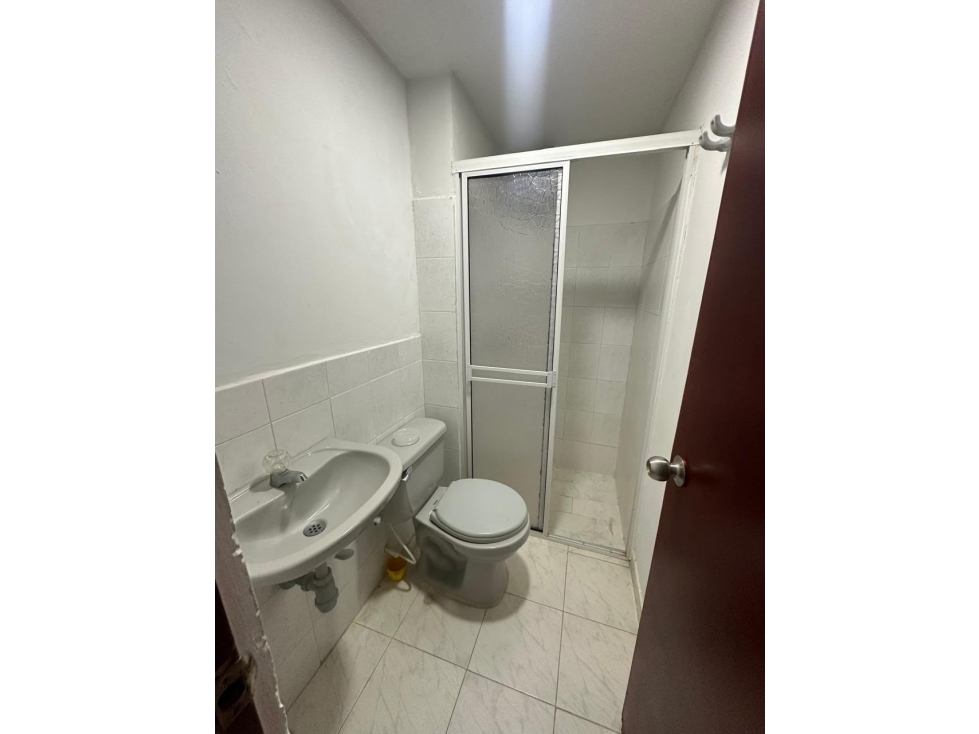 SE VENDE APARTAMENTO DE SOMBRA EN VILLA CAROLINA — foto 6