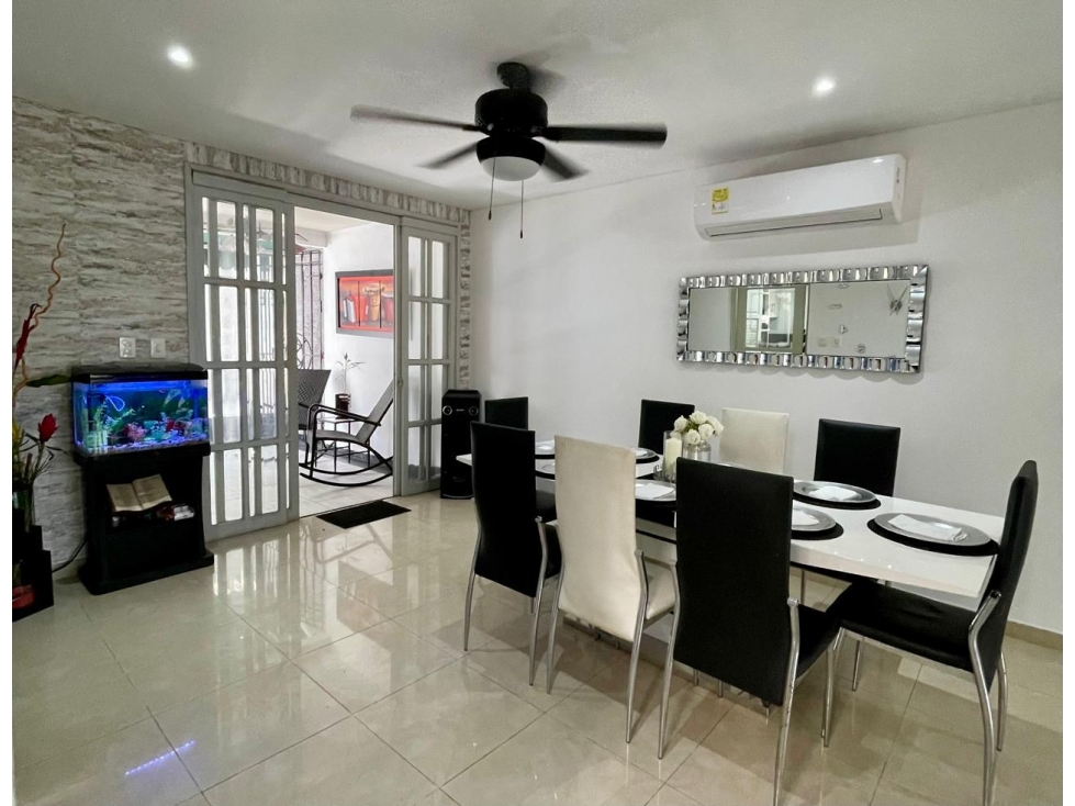 SE VENDE AMPLIA CASA EN CONJUNTO CON PISCINA INTERIOR EN BUENAVISTA — foto 5