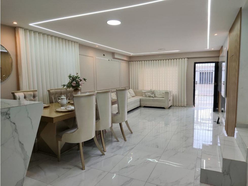 ¡OPORTUNIDAD POR MOTIVO DE VIAJE! CASA REMODELADA EN PORVENIR — foto 3