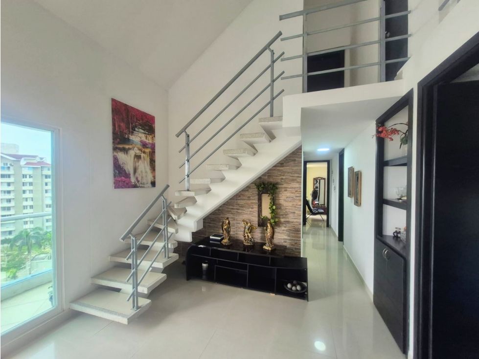 SE VENDE PENTHOUSE EN MIRAMAR LADO SOMBRA PARTE PLANA