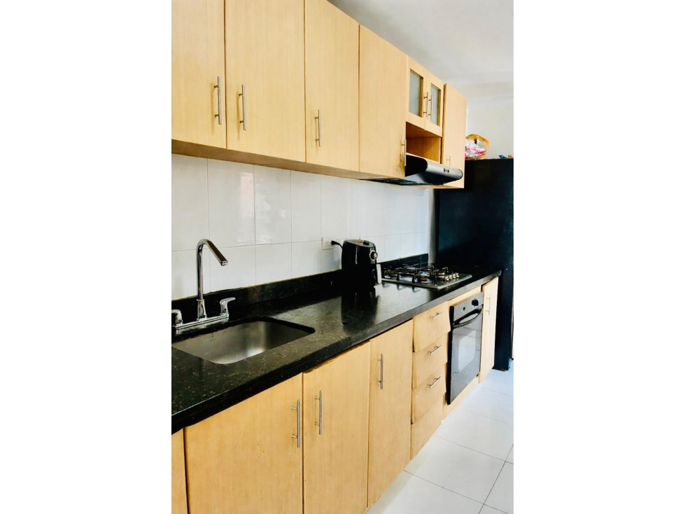 SE VENDE AMPLIO APARTAMENTO EN EL TABOR LADO SOMBRA — foto 4