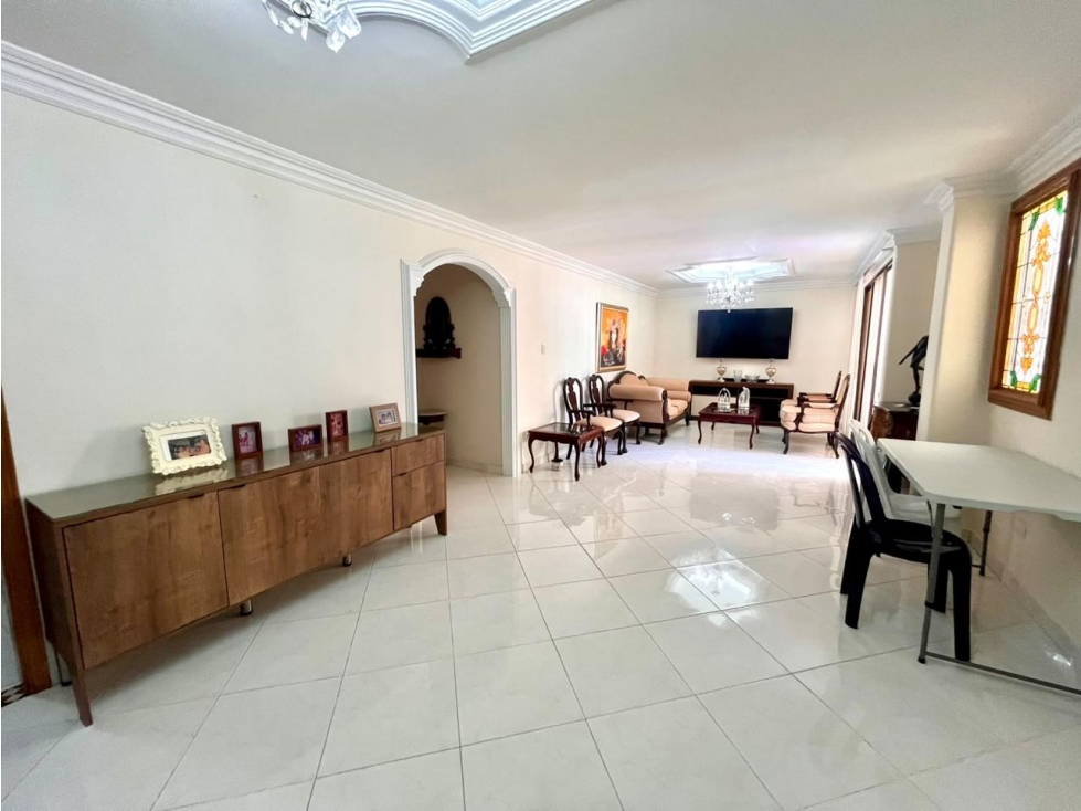 SE VENDE APARTAMENTO AMPLIO EN RIOMAR BUENAVISTA