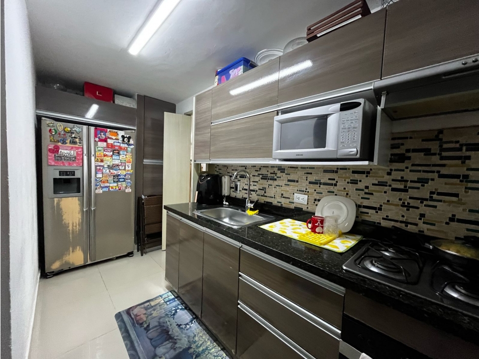 SE VENDE APARTAMENTO REMODELADO EN MIRAMAR 1 PISO — foto 6