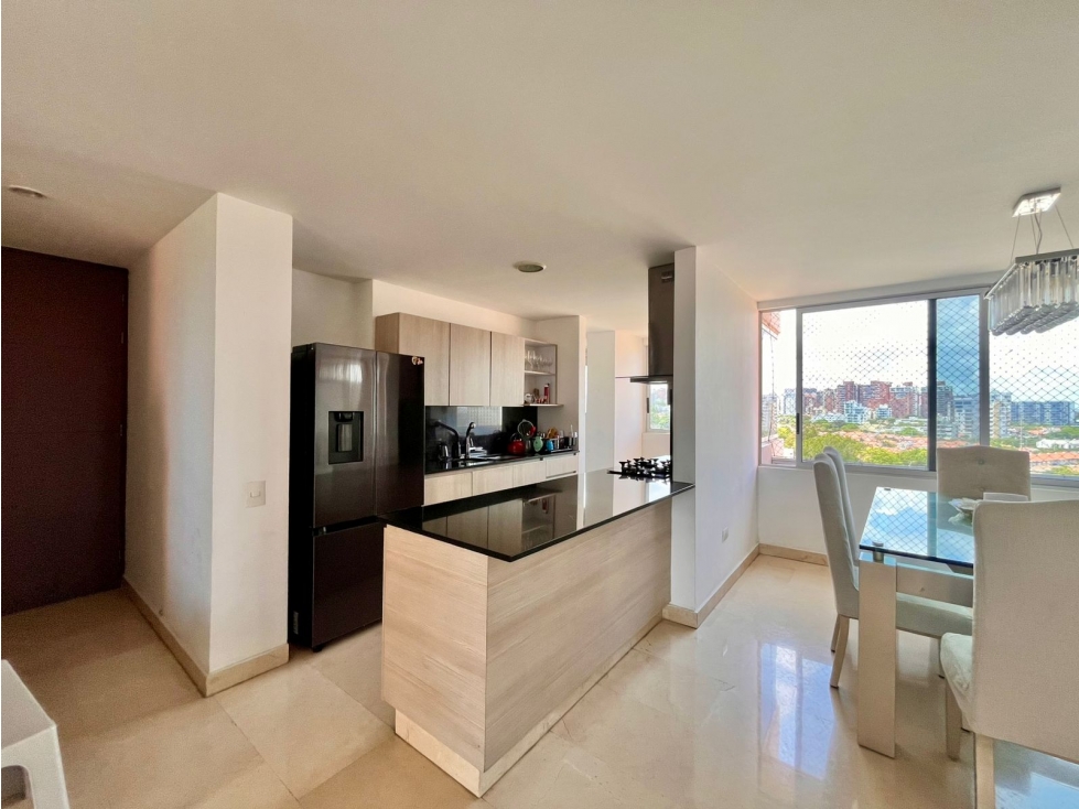 SE VENDE AMPLIO APARTAMENTO EN LA CASTELLANA — foto 5