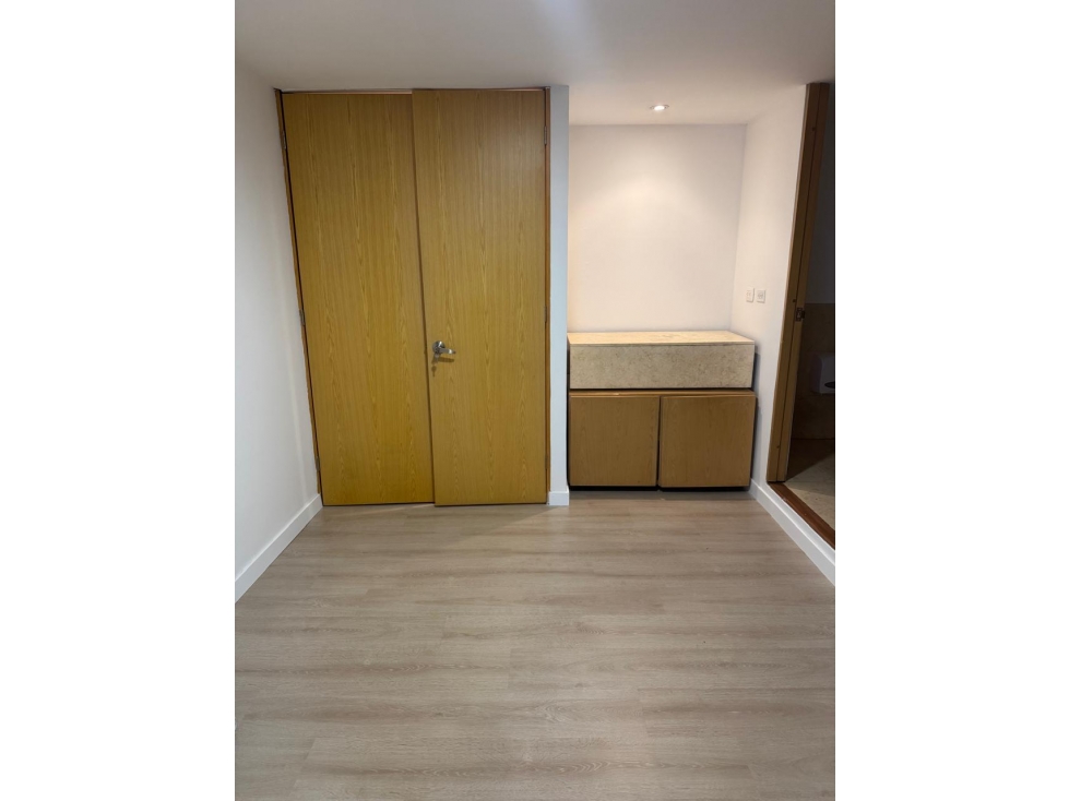 OFICINA PARA VENTA O ARRIENDO AVENIDA CHILE — foto 5