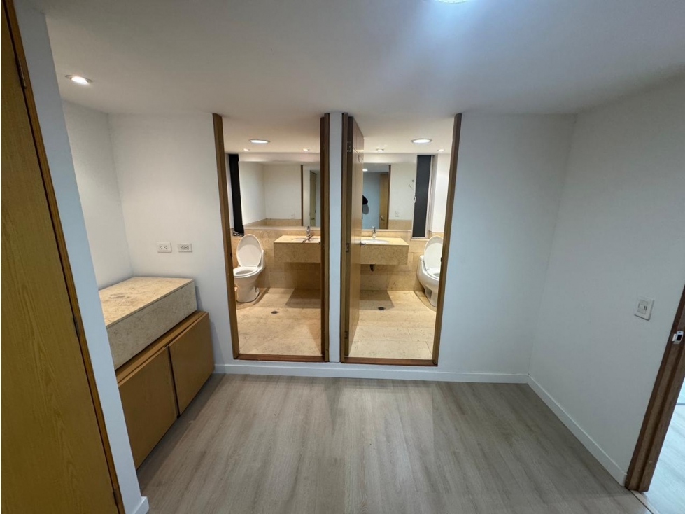 OFICINA PARA VENTA O ARRIENDO AVENIDA CHILE — foto 6