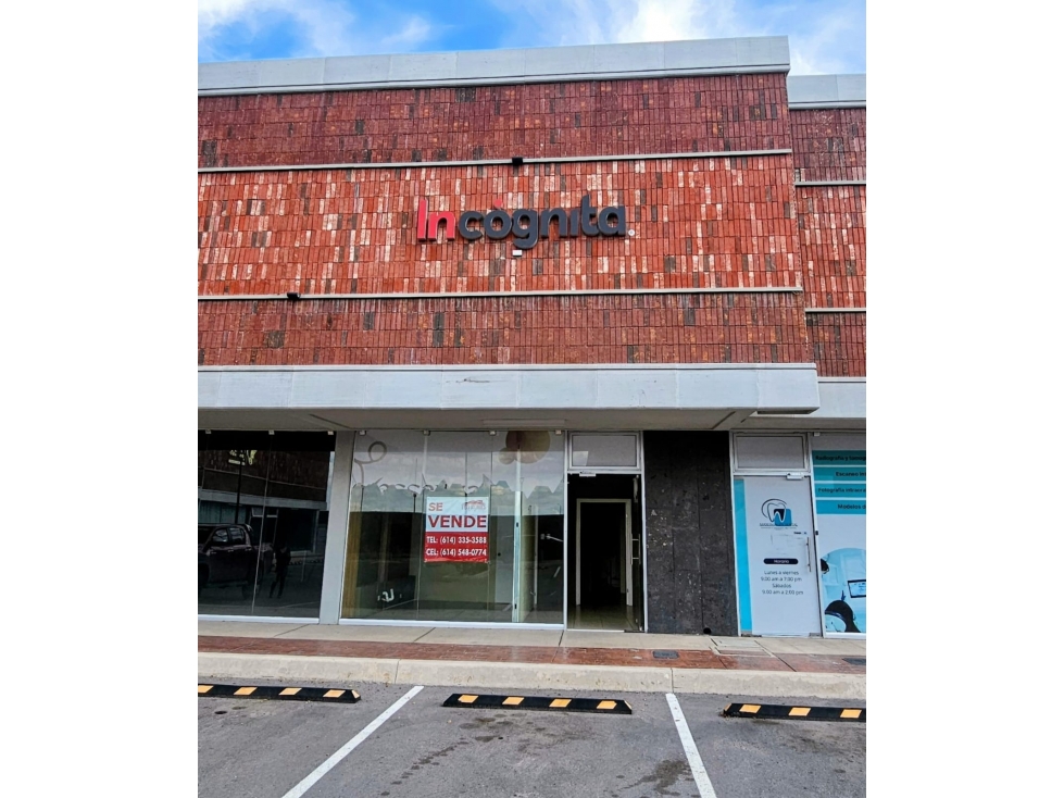 LOCAL COMERCIAL PLAZA FIESTA ... VENTA - VENTA - VENTA !!! - 1
