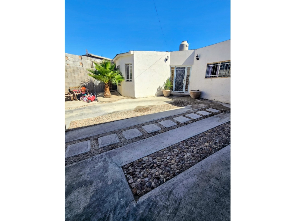 FRACC. JARDINES UNIVERSIDAD ... VENTA - VENTA - VENTA !!! - 4