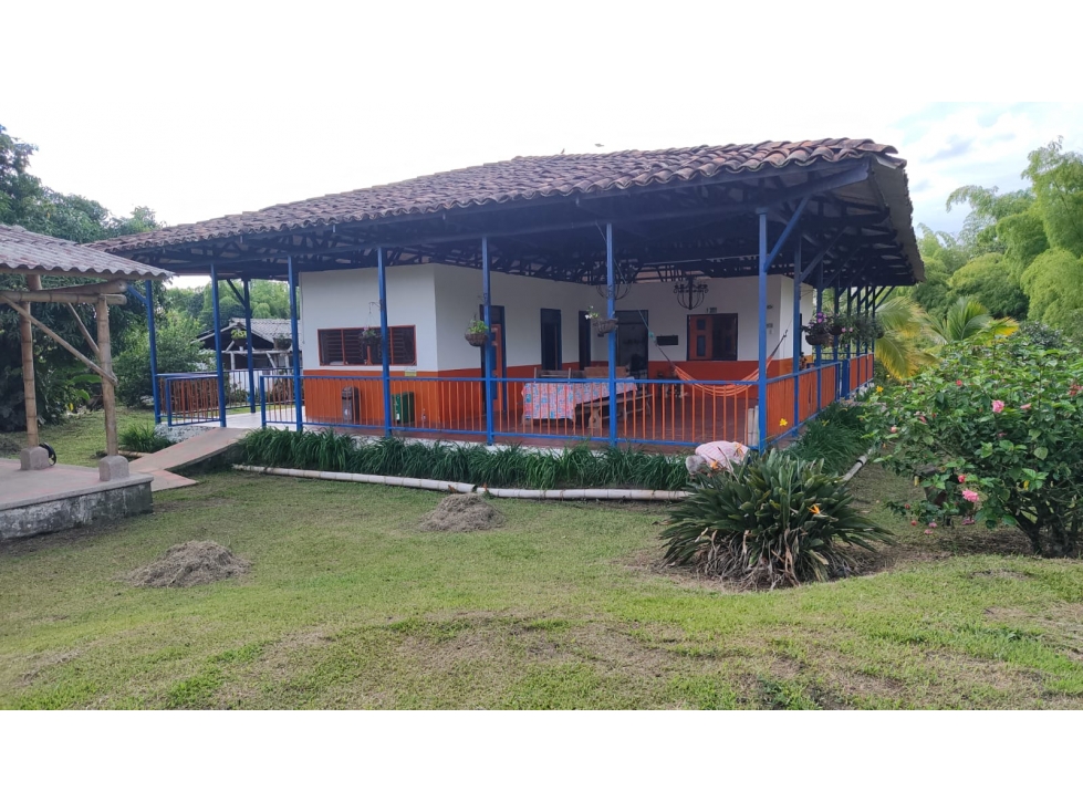 VENTA FINCA 15600 M2 ENTRE ARMENIA Y CALARCA