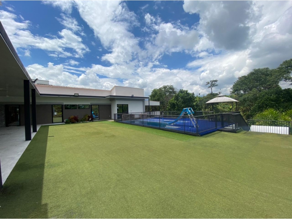 VENTA EXCELENTE CASA DE CAMPO ARMENIA 2000M2. $2'700.000.000 — foto 6