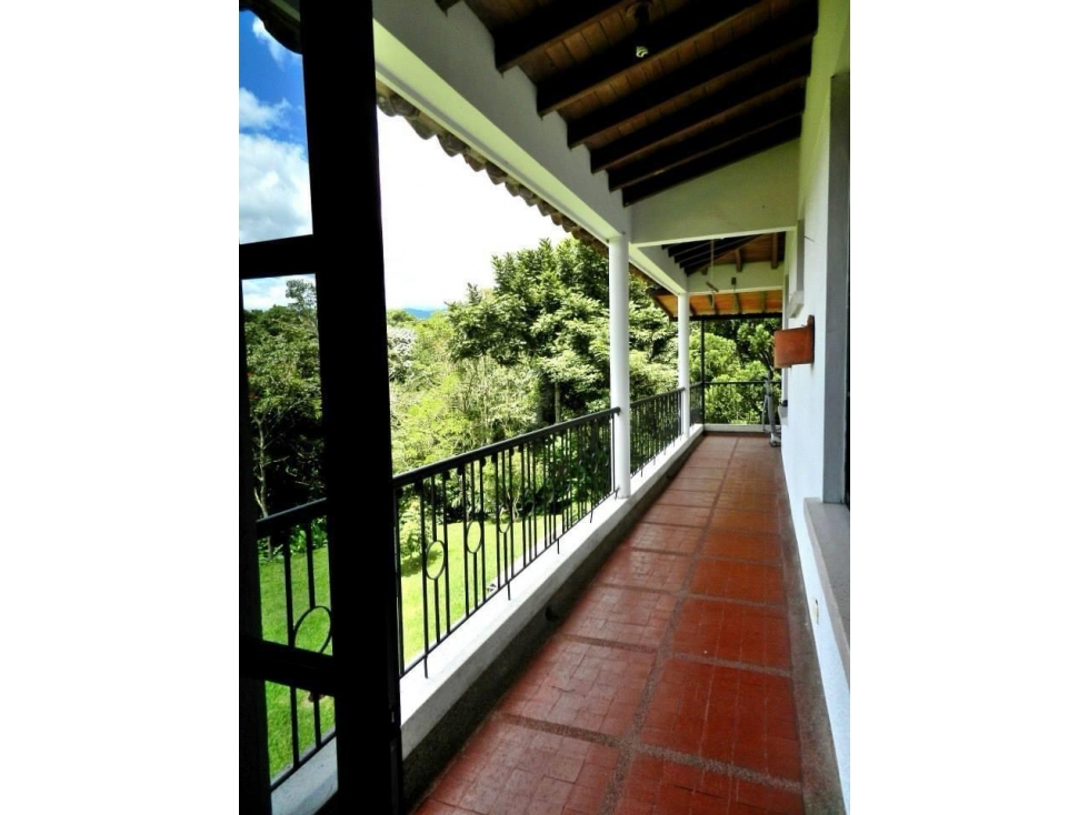 HERMOSA CASA DE CAMPO VENTA. 2745 M2 $1'800.000.000 — foto 5