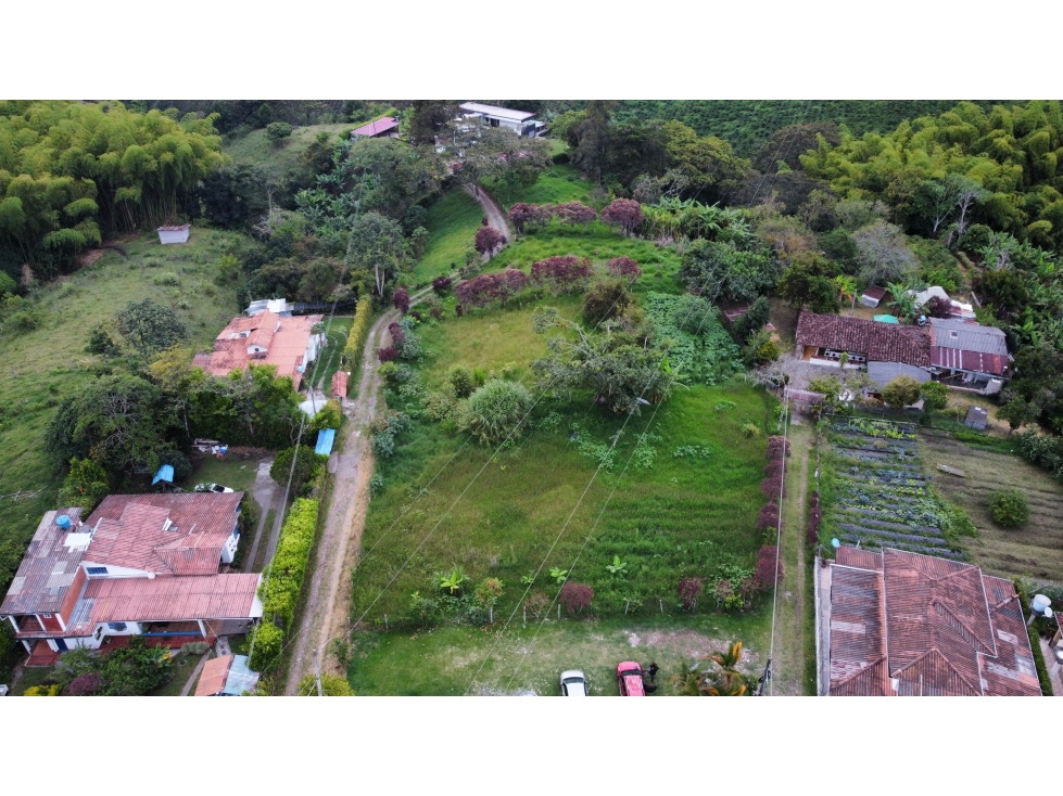VENTA DE LOTE URBANO EN LA AVENIDA CENTENARIO ARMENIA QUINDIO — foto 3