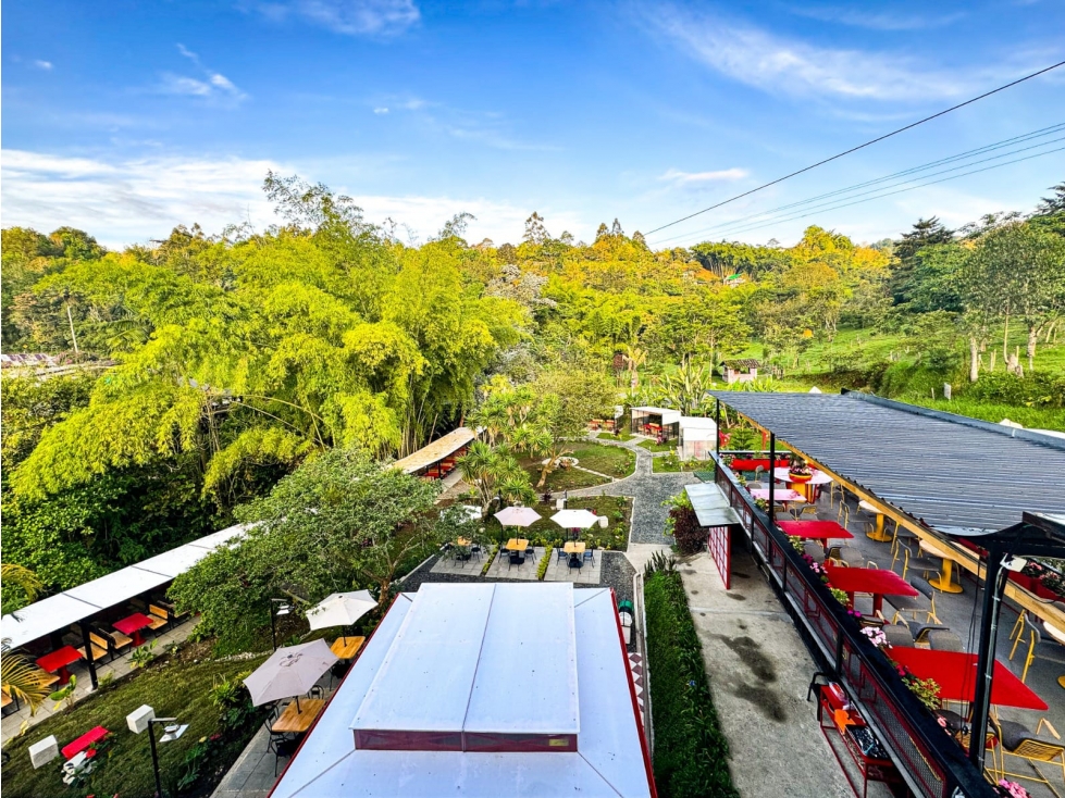 VENTA FINCA HOTEL VIA SALENTO AREA 2694 M2 , VALOR 2'300.000.000 - 3