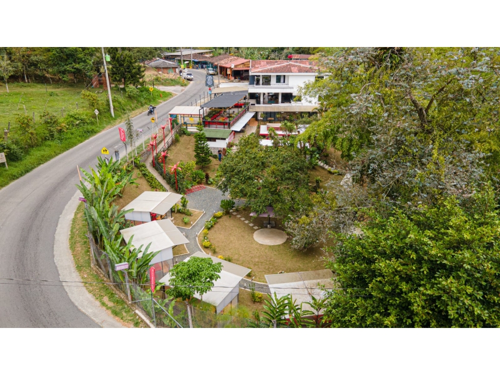 HOTEL -RESTAURANTE SALENTO 2694 M2 $2'300.000.000 - 3