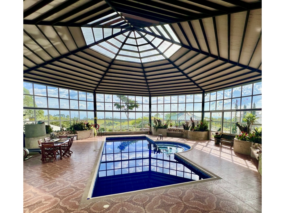 EXTRAORDINARIA CASA DE CAMPO. 12.800 M2 , 700 M2 CONSTRUIDOS. CIRCASIA — foto 3