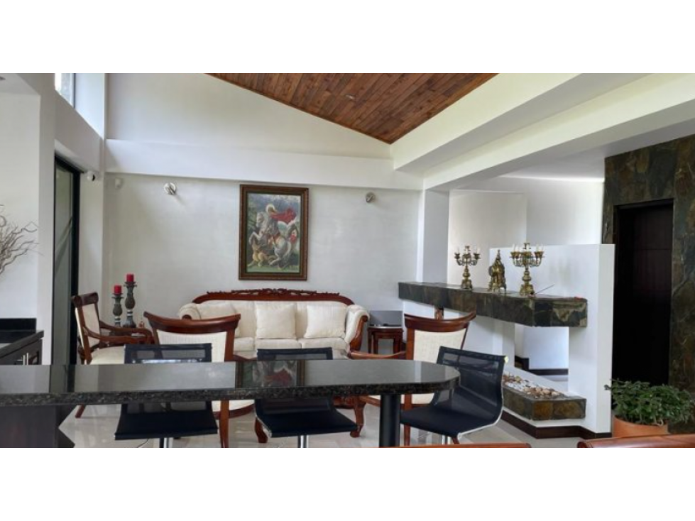 VENTA DE CASA CAMPESTRE ARMENIA 1530 M2 $3'300.000.000