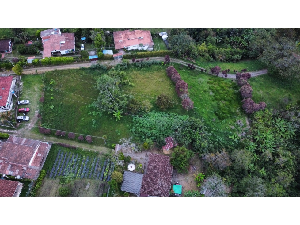 VENTA DE LOTE URBANO EN LA AVENIDA CENTENARIO ARMENIA QUINDIO — foto 4