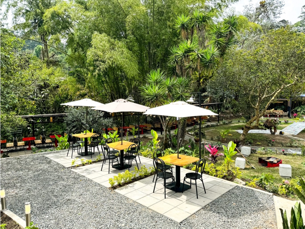 HOTEL -RESTAURANTE SALENTO 2694 M2 $2'300.000.000 - 4