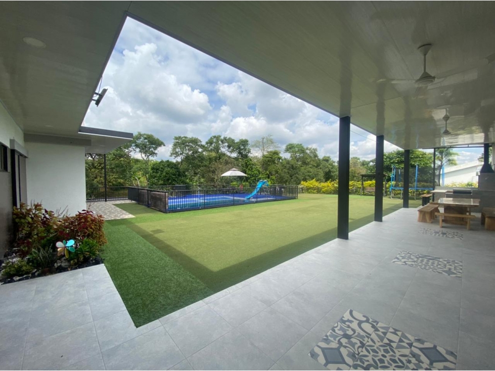 VENTA EXCELENTE CASA DE CAMPO ARMENIA 2000M2. $2'700.000.000 — foto 4