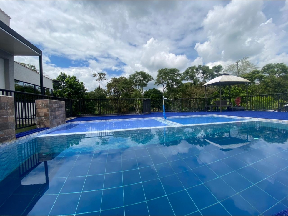 VENTA EXCELENTE CASA DE CAMPO ARMENIA 2000M2. $2'700.000.000 — foto 5