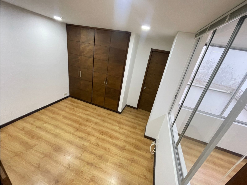 VENTA APARTAMENTO 76 M2 BARRIO LA CASTELLANA — foto 2