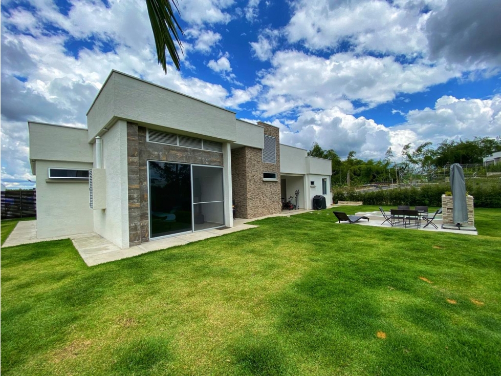 EXCELENTE CASA CAMPESTRE EL CAIMO. 940M2 $1'550.000.000 — foto 4