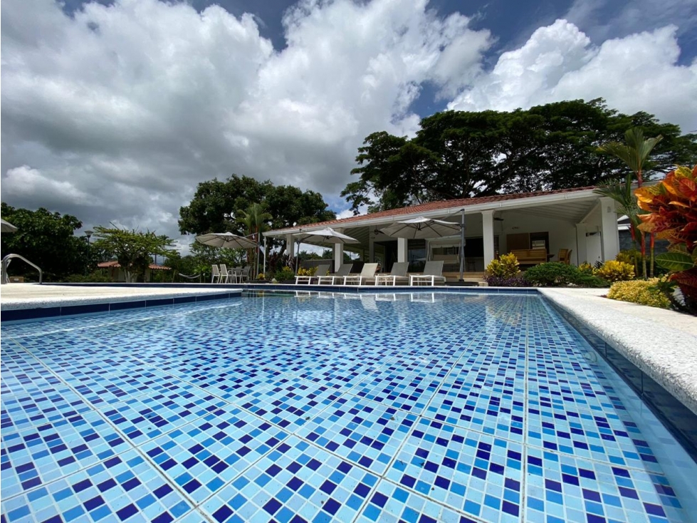 VENTA HOTEL RURAL 6.400 M2 ENSEGUIDA DEL CLUB CAMPESTRE ARMENIA — foto 2