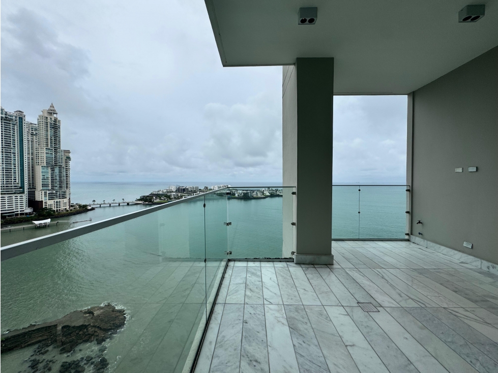 Venta y Alquiler de Apartamento en Punta Paitilla, PH Sea Point