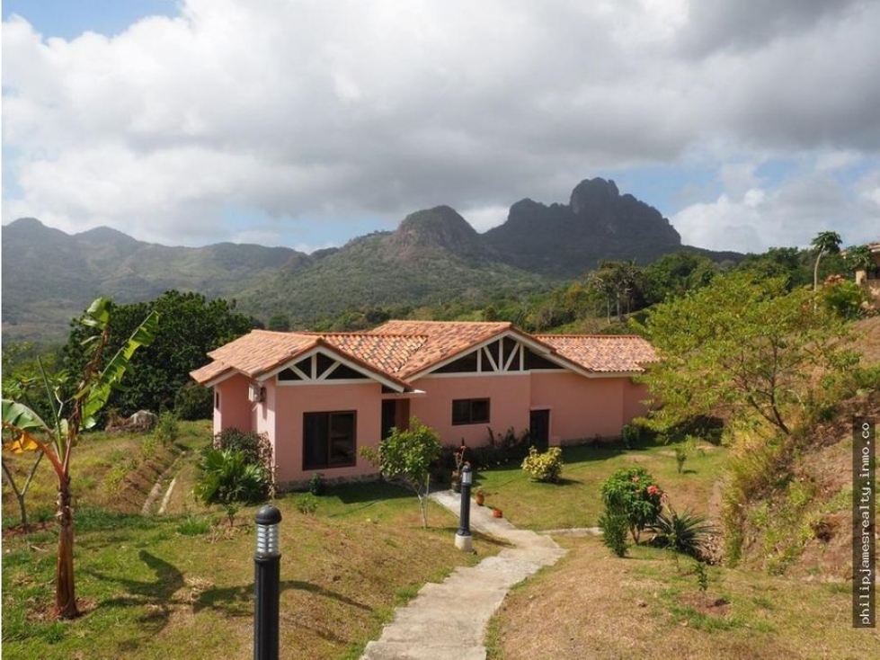 Venta: Casa de 3 recámaras en Trinity Hills Valley