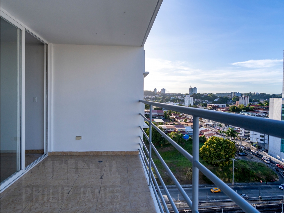 Venta de Apartamento en Transistmica: PH Cosmopolitan Tower — foto 2